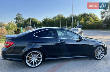 Купе Mercedes-Benz C-Class 2012 в 
