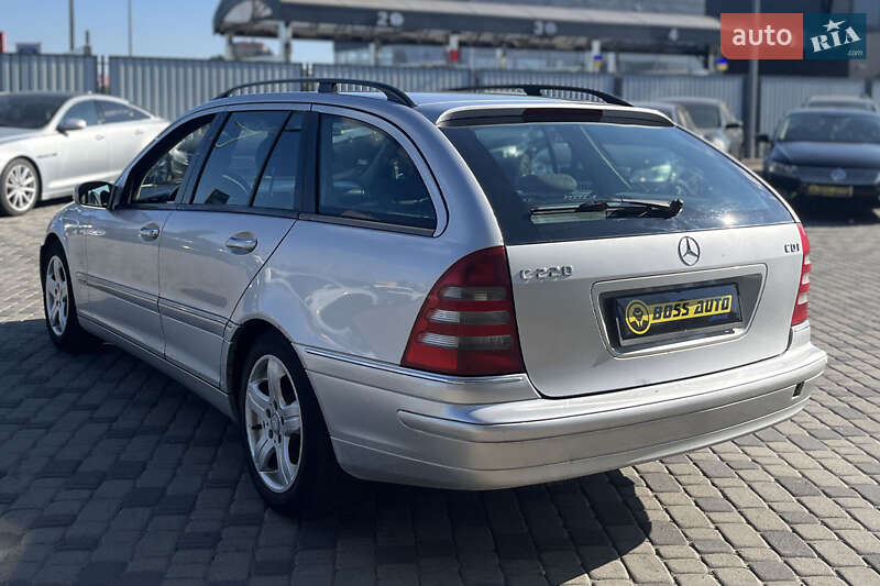 Универсал Mercedes-Benz C-Class 2003 в Мукачево