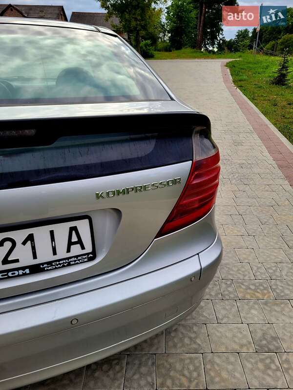 Купе Mercedes-Benz C-Class 2001 в Львове фото 12 Купе Mercedes-Benz C-Class 2001 в Львове