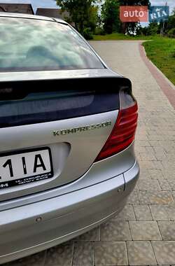 Купе Mercedes-Benz C-Class 2001 в 