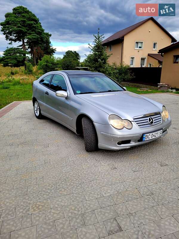 Купе Mercedes-Benz C-Class 2001 в Львове фото 6 Купе Mercedes-Benz C-Class 2001 в Львове
