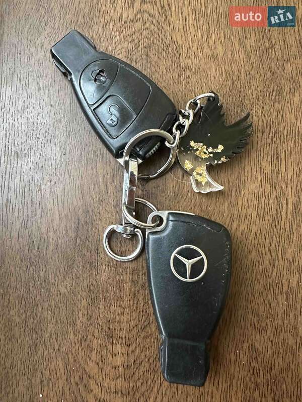 Купе Mercedes-Benz C-Class 2001 в Львове фото 21 Купе Mercedes-Benz C-Class 2001 в Львове