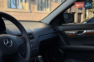 Седан Mercedes-Benz C-Class 2007 в 