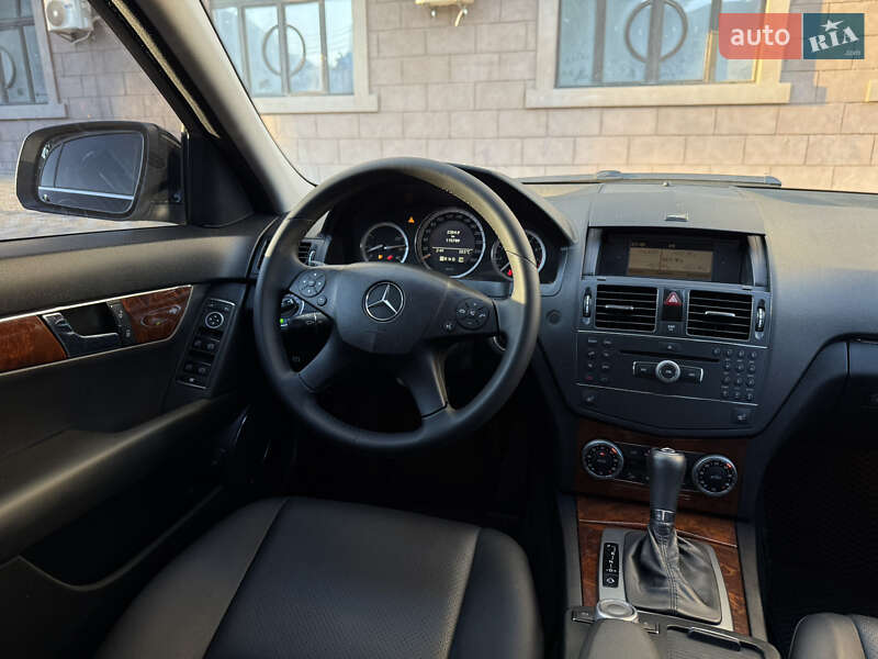 Седан Mercedes-Benz C-Class 2007 в Миколаєві