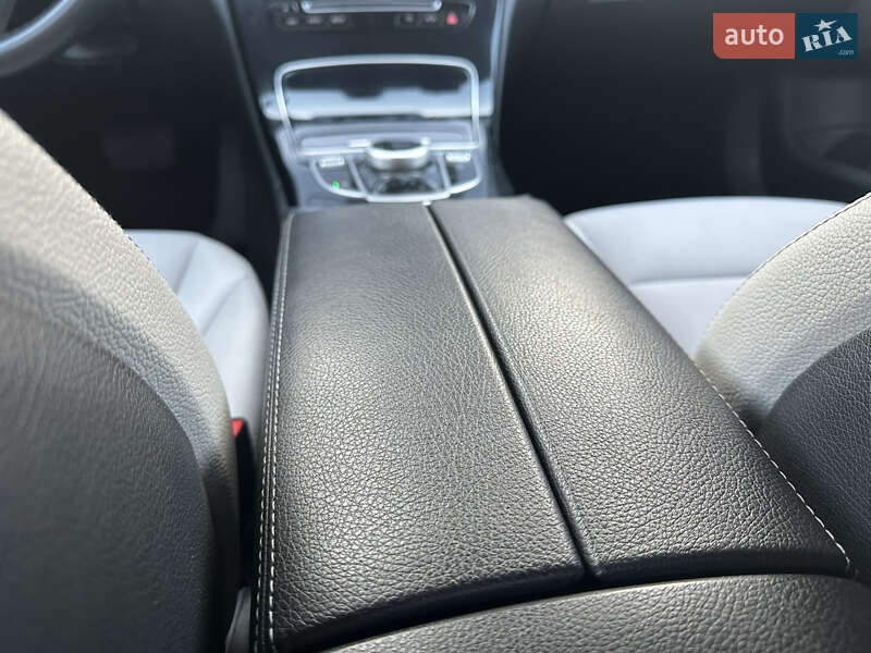 Седан Mercedes-Benz C-Class 2018 в Киеве фото 45 Седан Mercedes-Benz C-Class 2018 в Киеве