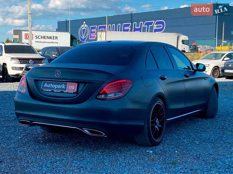 Седан Mercedes-Benz C-Class 2015 в Львове