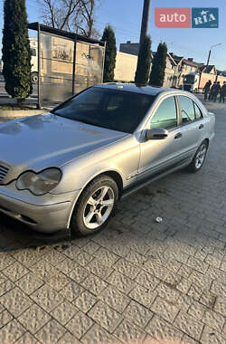 Седан Mercedes-Benz C-Class 2001 в Ивано-Франковске
