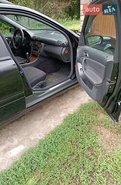 Універсал Mercedes-Benz C-Class 2003 в 