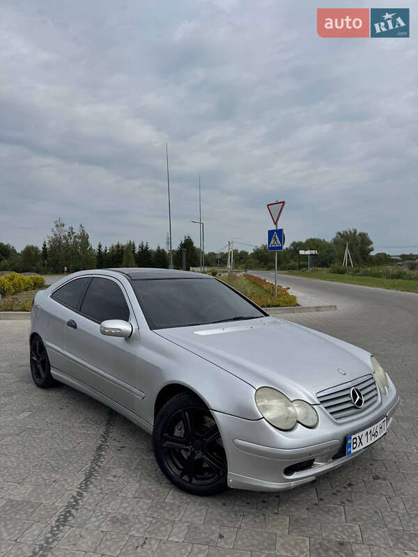 Купе Mercedes-Benz C-Class 2002 в Сокале