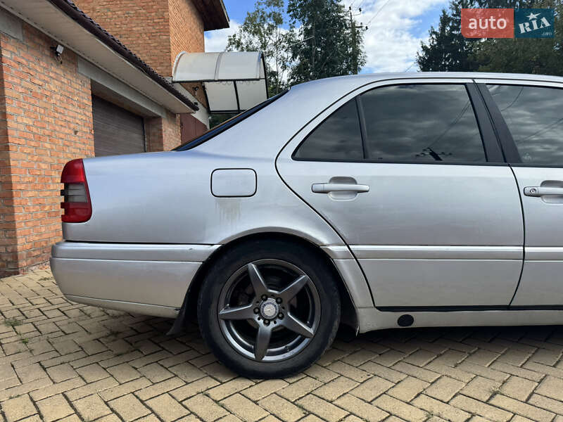 Седан Mercedes-Benz C-Class 1994 в Вороновице фото 10 Седан Mercedes-Benz C-Class 1994 в Вороновице