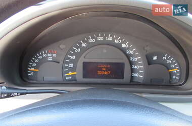 Универсал Mercedes-Benz C-Class 2003 в 