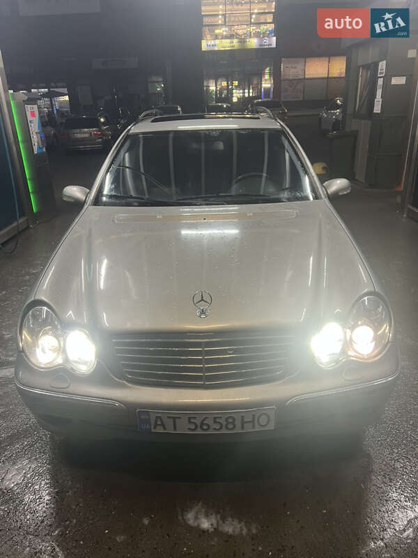Mercedes-Benz C-Class 2003