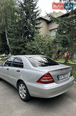 Седан Mercedes-Benz C-Class 2001 в 