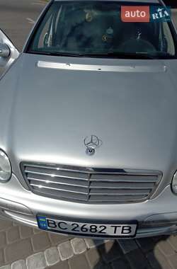 Универсал Mercedes-Benz C-Class 2004 в 