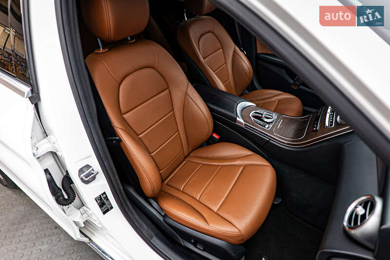 Седан Mercedes-Benz C-Class 2018 в Киеве фото 20 Седан Mercedes-Benz C-Class 2018 в Киеве