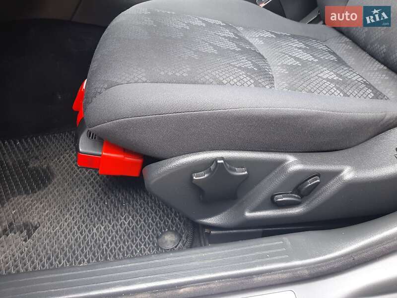 Универсал Mercedes-Benz C-Class 2003 в Стрые фото 37 Универсал Mercedes-Benz C-Class 2003 в Стрые