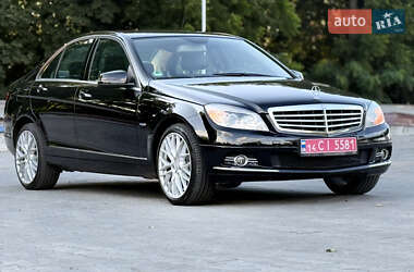 Седан Mercedes-Benz C-Class 2010 в Виннице