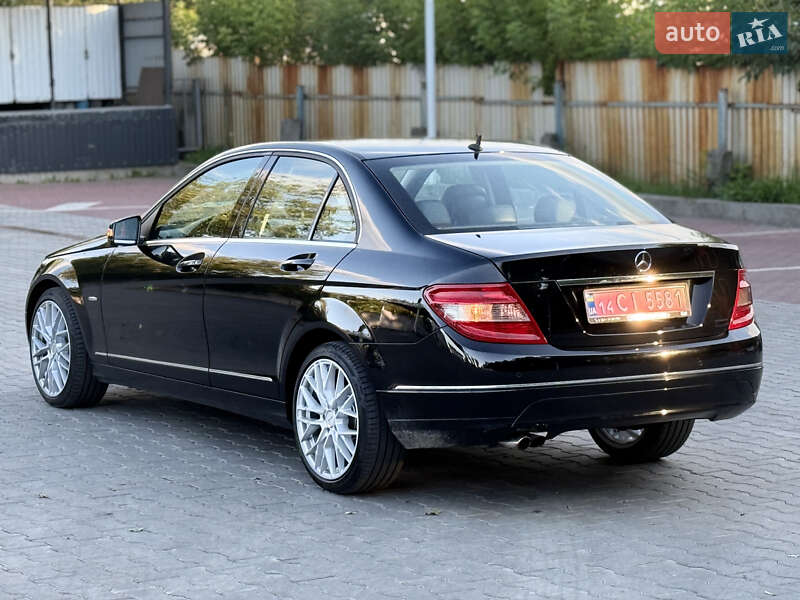 Седан Mercedes-Benz C-Class 2010 в Виннице