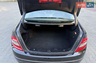 Седан Mercedes-Benz C-Class 2010 в 