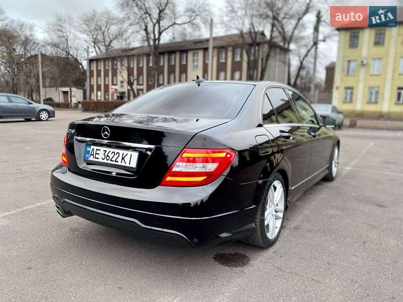 Седан Mercedes-Benz C-Class 2014 в Кам'янському