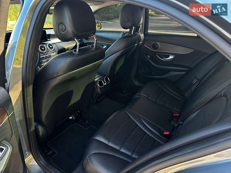 Седан Mercedes-Benz C-Class 2017 в Києві