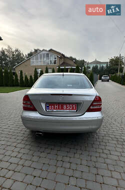 Седан Mercedes-Benz C-Class 2003 в 