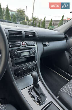 Седан Mercedes-Benz C-Class 2003 в 