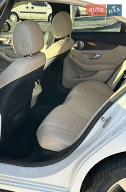 Седан Mercedes-Benz C-Class 2021 в 