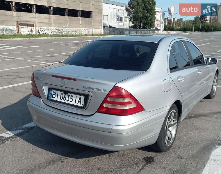 Седан Mercedes-Benz C-Class 2002 в Полтаве