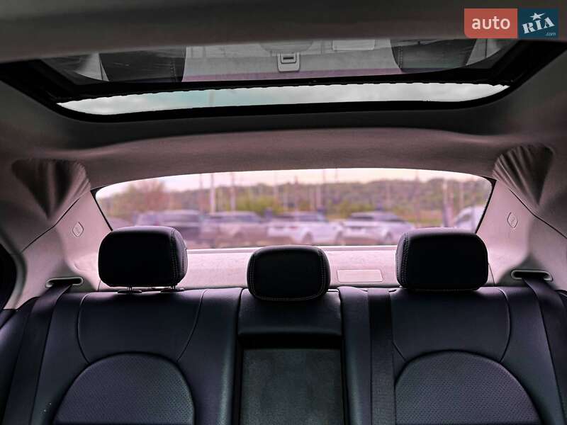 Седан Mercedes-Benz C-Class 2014 в Киеве