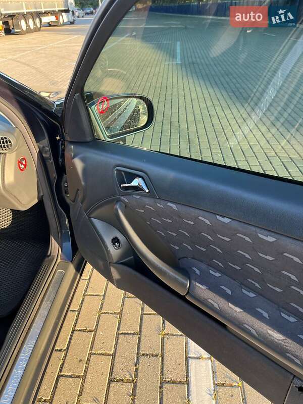 Купе Mercedes-Benz C-Class 2003 в Тернополе