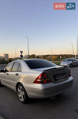 Седан Mercedes-Benz C-Class 2001 в 