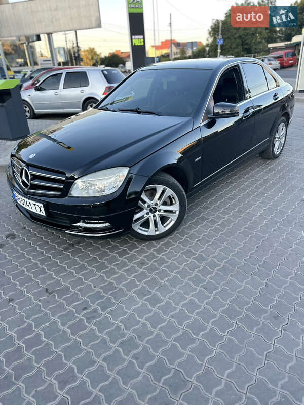 Седан Mercedes-Benz C-Class 2010 в Одессе фото 12 Седан Mercedes-Benz C-Class 2010 в Одессе