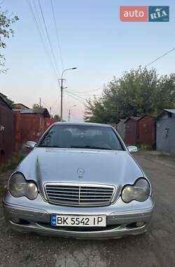 Седан Mercedes-Benz C-Class 2001 в 