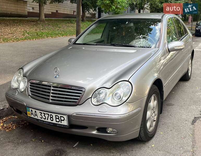 Mercedes-Benz C-Class 2003