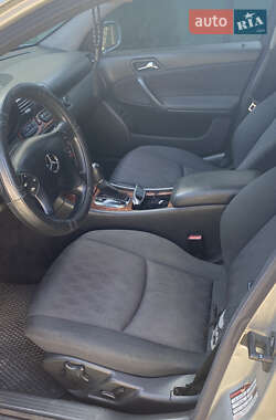 Седан Mercedes-Benz C-Class 2002 в 