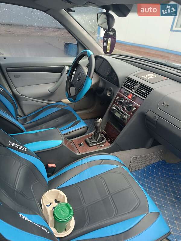 Универсал Mercedes-Benz C-Class 2000 в Бучаче