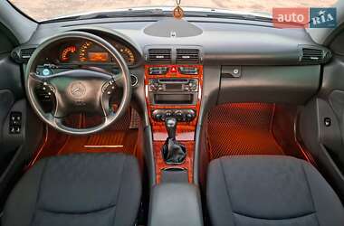 Универсал Mercedes-Benz C-Class 2003 в 
