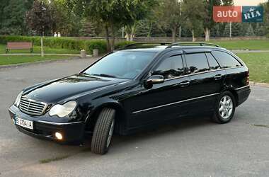 Универсал Mercedes-Benz C-Class 2004 в 