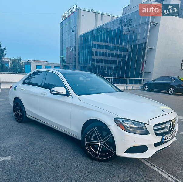 Седан Mercedes-Benz C-Class 2016 в Киеве