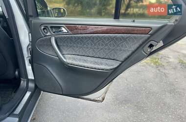 Седан Mercedes-Benz C-Class 2003 в 