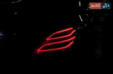 Седан Mercedes-Benz C-Class 2016 в 