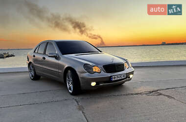 Седан Mercedes-Benz C-Class 2002 в Одессе