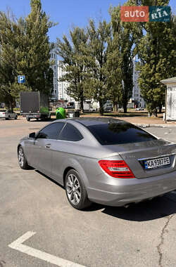 Купе Mercedes-Benz C-Class 2011 в 