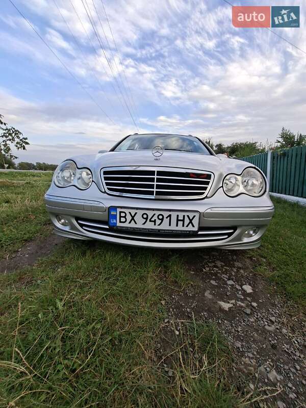 Универсал Mercedes-Benz C-Class 2005 в Ярмолинцах фото 15 Универсал Mercedes-Benz C-Class 2005 в Ярмолинцах
