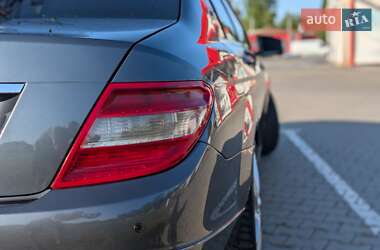 Седан Mercedes-Benz C-Class 2007 в 