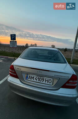 Седан Mercedes-Benz C-Class 2003 в 