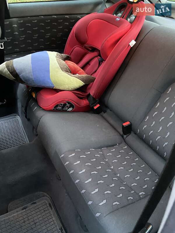 Купе Mercedes-Benz C-Class 2001 в Киеве фото 10 Купе Mercedes-Benz C-Class 2001 в Киеве