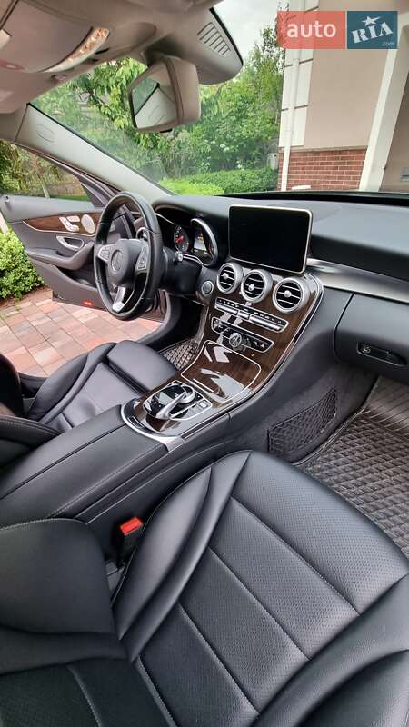 Седан Mercedes-Benz C-Class 2017 в Киеве