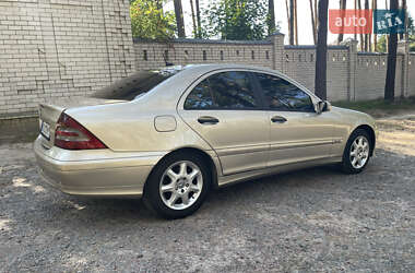 Седан Mercedes-Benz C-Class 2005 в 